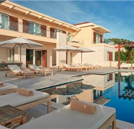 5 bedroom villa with infinity pool and sea views Hvar Town, sleeps 10